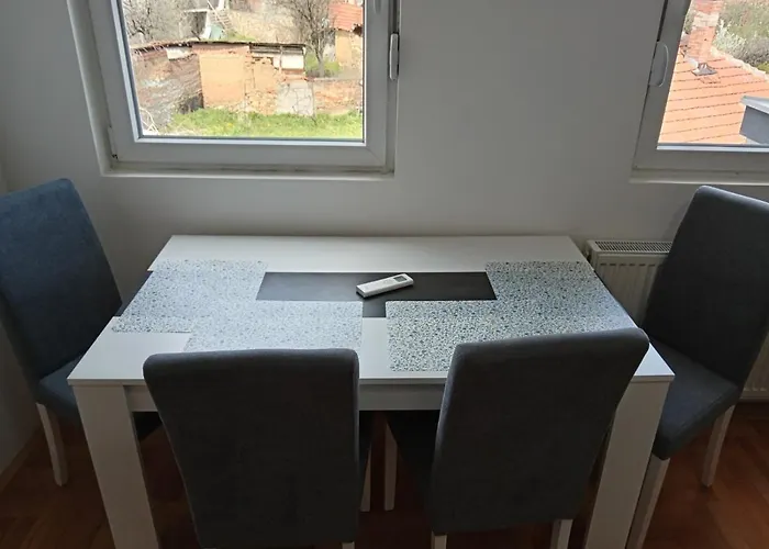 Nikolici - Free Parking Apartman *